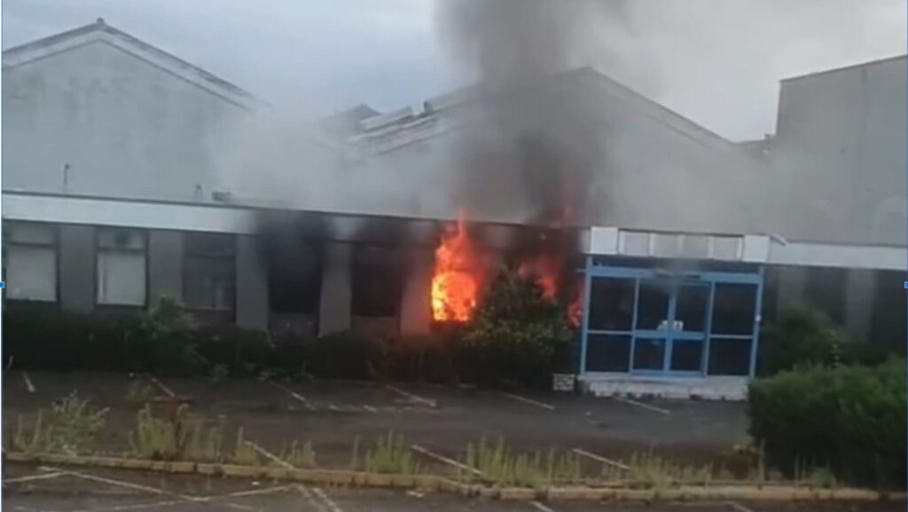 Ireland: Asylum Centre in Flames Amid Escalating Anti-Immigration Protests